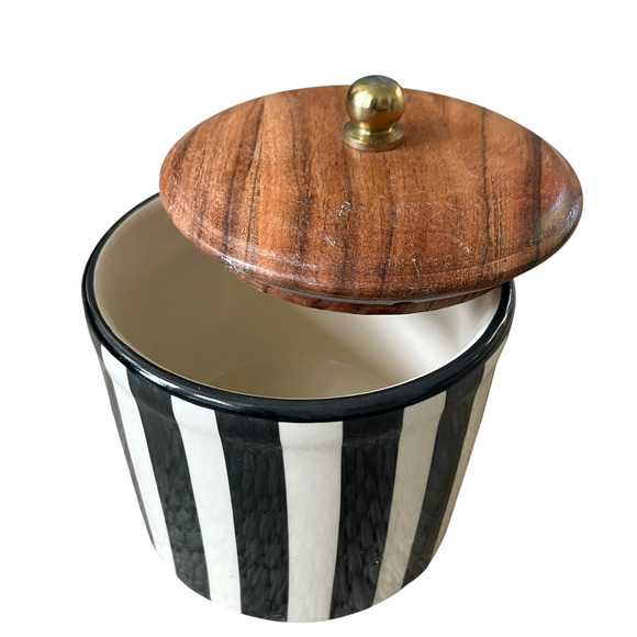 Hand Painted Striped Ceramic Canister w/ Wood Lid Made in India Black Cream NEW - Picture 12 of 15
